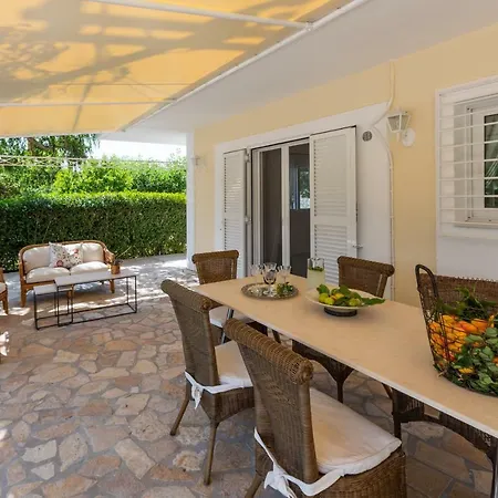 Apartment Pelagia *